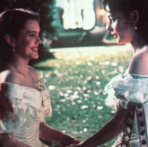 Ione Skye (l.) and Meg Tilly